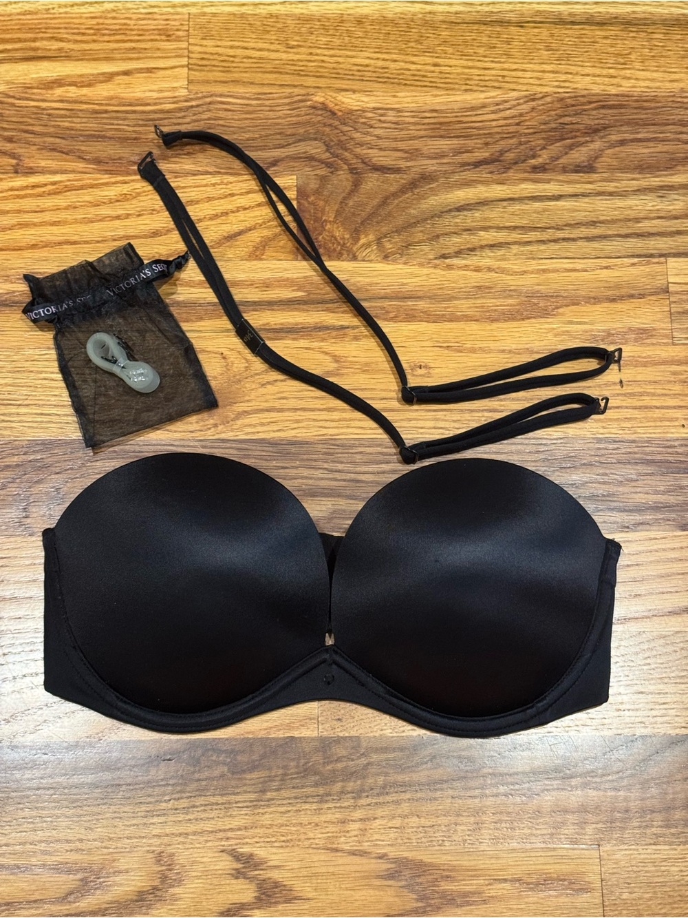 Victoria's Secret Black Strapless Convertible Bra in Size 34D